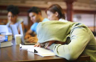 Pelajar Kurang tidur rentan stress dan depresi